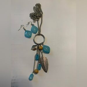 Long necklace with earrings